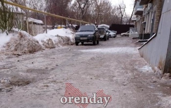 Последствия коммунальной аварии в Оренбурге устранили, но не везде