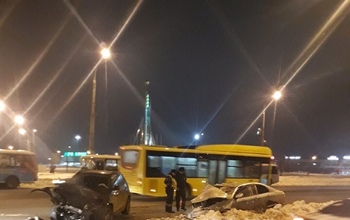 Если бы не очевидцы, авто участника ДТП на пр. Гагарина сгорело бы