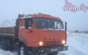 Снег из Оренбурга вывозят в поймы Урала и Микутки