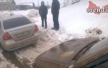 В Нижнесакмарском на дороге снова коллапс