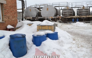 Незаконную площадку по переработке нефтепродуктов в Оренбурге прикрыли