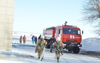 В аэропорту Оренбурга эвакуировали людей и тушили пожар