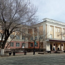 Оренбургский медицинский университет нуждается в дорогом автомобиле