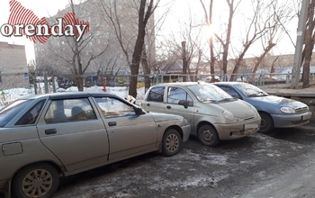 В Оренбурге с автомобилей массово сняли аккумуляторы