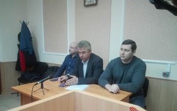 Геннадий Борисов и Евгений Арапов все-таки разминулись в суде