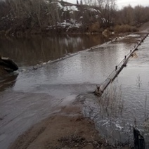 Под Колтубанкой в Бузулукском районе подтоплен мост