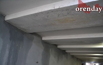 Капель, лужи и трещины: как выглядят оренбургские подземные пешеходные переходы