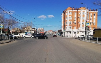 В Оренбурге школьница попала под колеса иномарки
