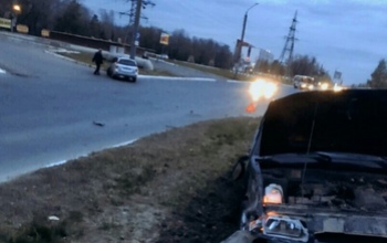 В Оренбурге столкнулись «Лада» и «ВАЗ», двое госпитализированы