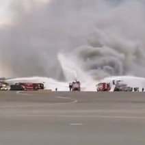 Оренбуржцы не смогли вылететь из Шереметьево из-за горящего самолёта