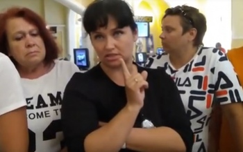 Оренбуржцы, застрявшие в Турции, требуют спецборт МЧС