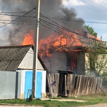 В Оренбурге сгорел дом