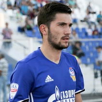 Матч или свадьба: полузащитник «Оренбурга» может оказаться перед нелегким выбором