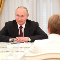 Владимир Путин поблагодарил Юрия Берга и других экс-губернаторов за работу