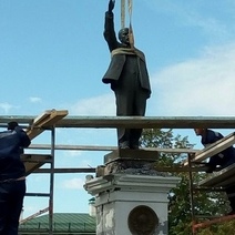 Прокуратура проверяет долгое отсутствие оренбургского Ленина