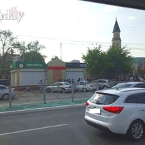 Мусульмане Оренбурга отмечают Ураза-байрам: у центральной мечети пробка