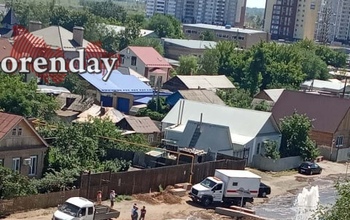 В Оренбурге заливает улицу Уральскую