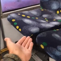 Оренбуржцы жалуются на протекающие троллейбусы