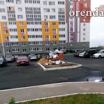 Жители новой оренбургской многоэтажки вынуждены добиваться установки мусорных урн 