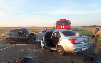 В жутком ДТП под Соль-Илецком погибли двое водителей (18+)