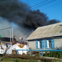 В Саракташском районе пожар тушили всем селом