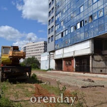 Перед сносом оренбургский недострой обследуют специалисты