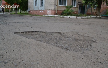 Отсыпка улиц асфальтовым срезом оренбуржцев не впечатлила