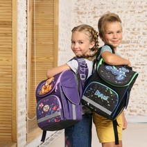 Снова в школу: как правильно выбрать портфель?