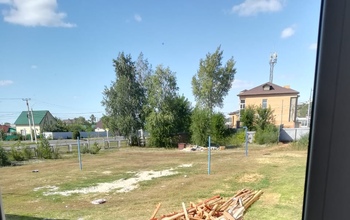 В Пригородном родители учеников не хотят видеть у школы торговый павильон