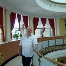 Директор Оренбургского драмтеатра получил медаль ордена 