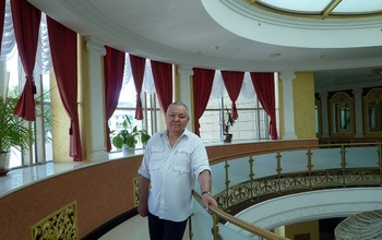 Директор Оренбургского драмтеатра получил медаль ордена 