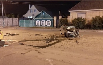 В Оренбурге на улице Туркестанской не разъехались два автомобиля