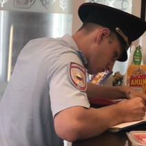 В День знаний оренбургские полицейские прошлись по алкоточкам