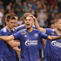 Сколько получают футболисты клуба 