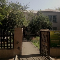 Оренбуржцы обеспокоены закрытием поликлиники на Бердах