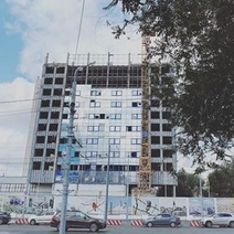 Не прошло и месяца: на оренбургском долгострое демонтировали верхний этаж