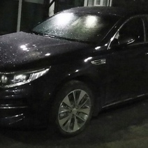 На оренбургской границе задержали угнанный авто