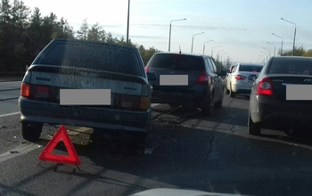  Оренбуржцы сообщают об авариях на Загородном шоссе