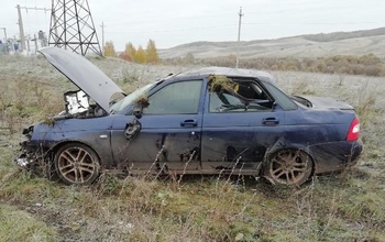 В Оренбуржье угнанный автомобиль попал в серьезную аварию