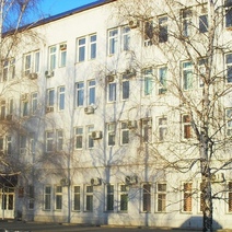 В УЖКХ Оренбурга жительница устроила скандал и напала на охранника