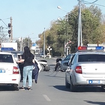 В Оренбурге две легковушки столкнулись лоб в лоб