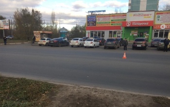 В Оренбурге водитель снова сбил пешехода и скрылся