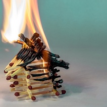 В разных районах Оренбургской области загорелись бани