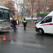 На остановке «АТП» Оренбурга насмерть сбили женщину (18+)