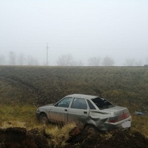 В Октябрьском районе «десятка» съехала в кювет