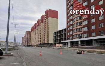 В Оренбурге возвращение на место башенного крана вылилось в спецоперацию