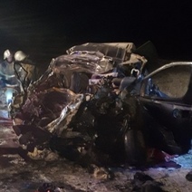 В Оренбуржье пять человек погибли в ДТП с фурой (видео) (18+)