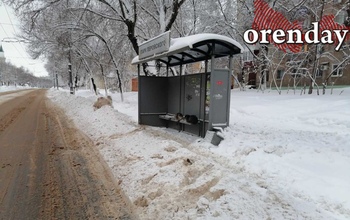 Метель в Оренбурге стихла, а жители частного сектора по-прежнему ждут уборки снега