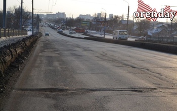 Оренбург встречает наступление 2020 года с ямами да колеями на дорогах
