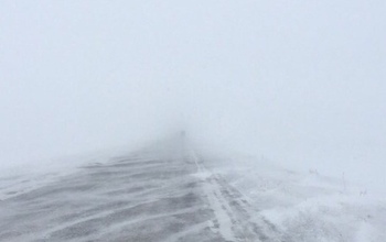 На трассе под Сарой вновь застряли люди в машинах